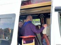 В село Гасанриз Агдеринского района отправлена очередная группа бывших вынужденных переселенцев (ФОТО)