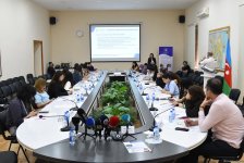 В Баку в рамках "Года Конституции и суверенитета" состоялась информационная сессия для представителей СМИ (ФОТО)