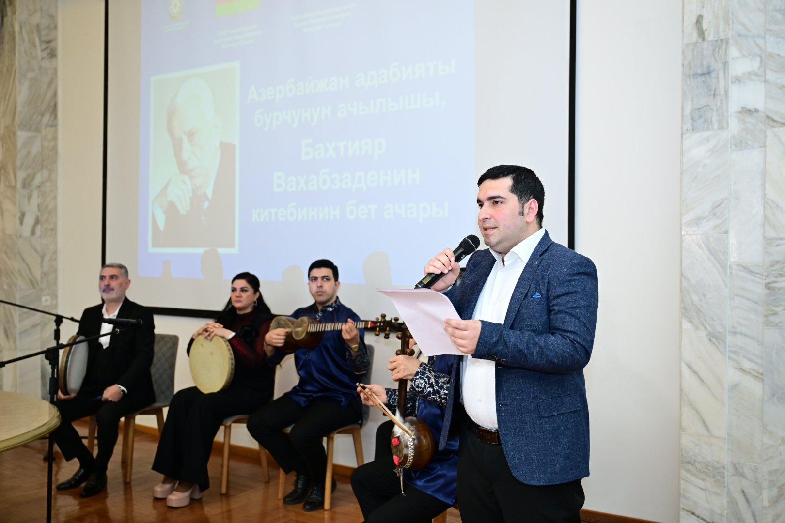 В Кыргызстане с большим успехом проходят Дни культуры Азербайджана – литература, искусство (ФОТО)