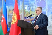 В Кыргызстане с большим успехом проходят Дни культуры Азербайджана – литература, искусство (ФОТО)