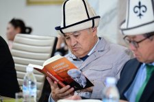 В Кыргызстане с большим успехом проходят Дни культуры Азербайджана – литература, искусство (ФОТО)