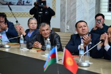 В Кыргызстане с большим успехом проходят Дни культуры Азербайджана – литература, искусство (ФОТО)
