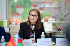 В Кыргызстане с большим успехом проходят Дни культуры Азербайджана – литература, искусство (ФОТО)