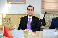 В Кыргызстане с большим успехом проходят Дни культуры Азербайджана – литература, искусство (ФОТО)