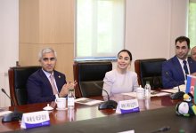 Вице-президент Фонда Гейдара Алиева Лейла Алиева встретилась со студентами Пекинского университета иностранных языков (ФОТО)