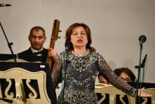 Музыкальное путешествие в прошлое  - юбилей Азербайджанского государственного оркестра народных инструментов (ФОТО)