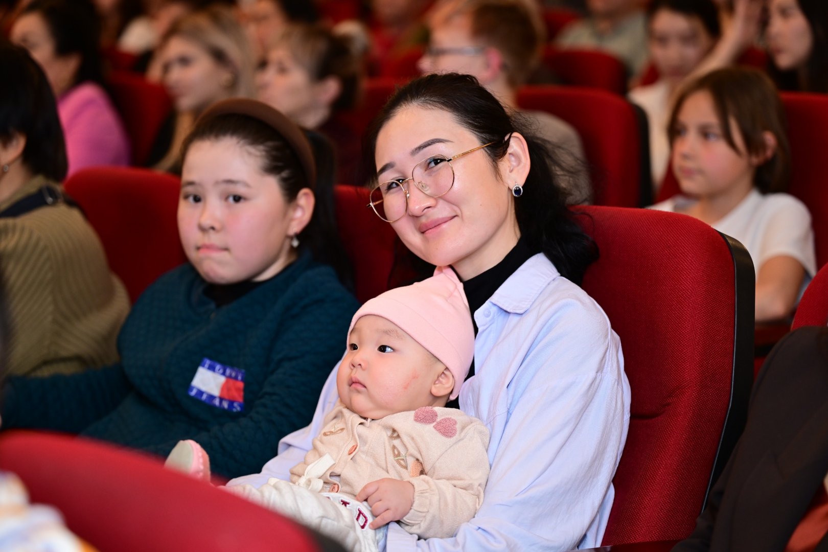 Красочные Дни культуры Азербайджана в Кыргызстане – театр, джаз, мугам (ФОТО)