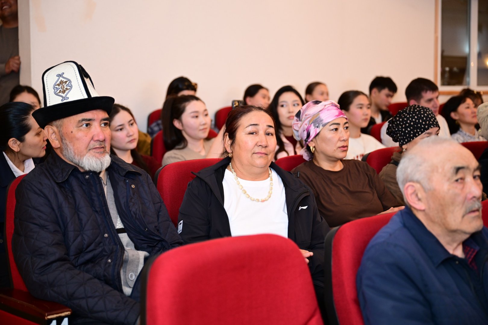 Красочные Дни культуры Азербайджана в Кыргызстане – театр, джаз, мугам (ФОТО)