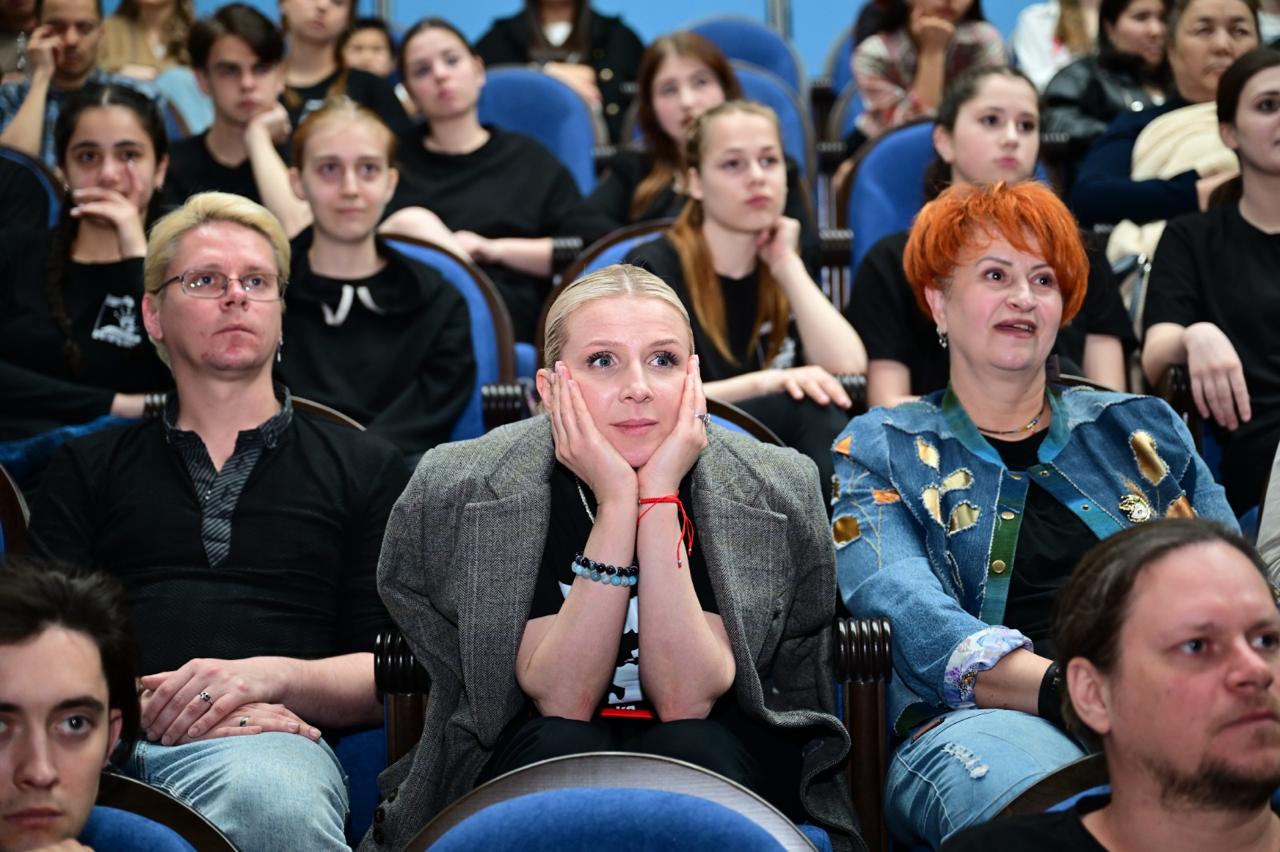 Красочные Дни культуры Азербайджана в Кыргызстане – театр, джаз, мугам (ФОТО)