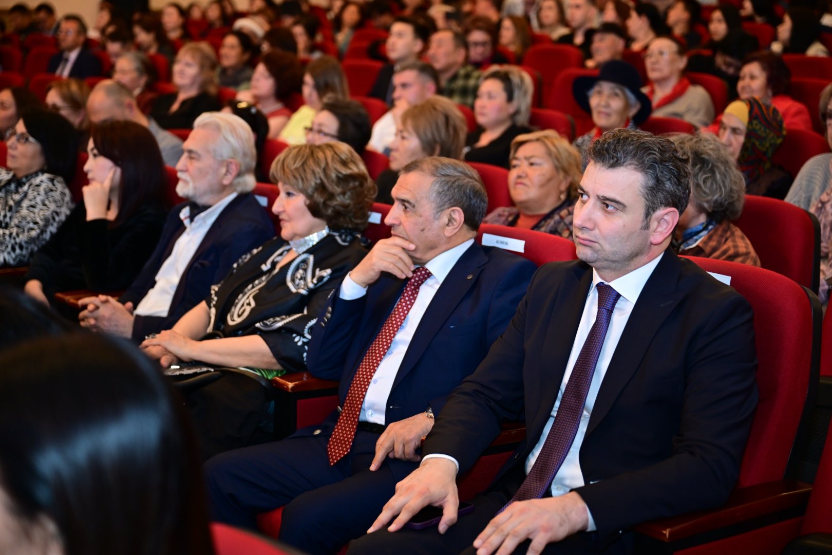 Красочные Дни культуры Азербайджана в Кыргызстане – театр, джаз, мугам (ФОТО)