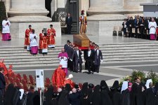 Сахиба Гафарова приняла участие в церемонии похорон Папы Римского (ФОТО)