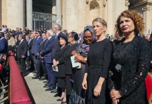 Сахиба Гафарова приняла участие в церемонии похорон Папы Римского (ФОТО)