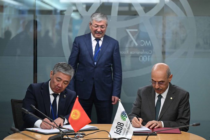 Kyrgyzstan signs key financing agreements with IsDB for agriculture, energy, and education
