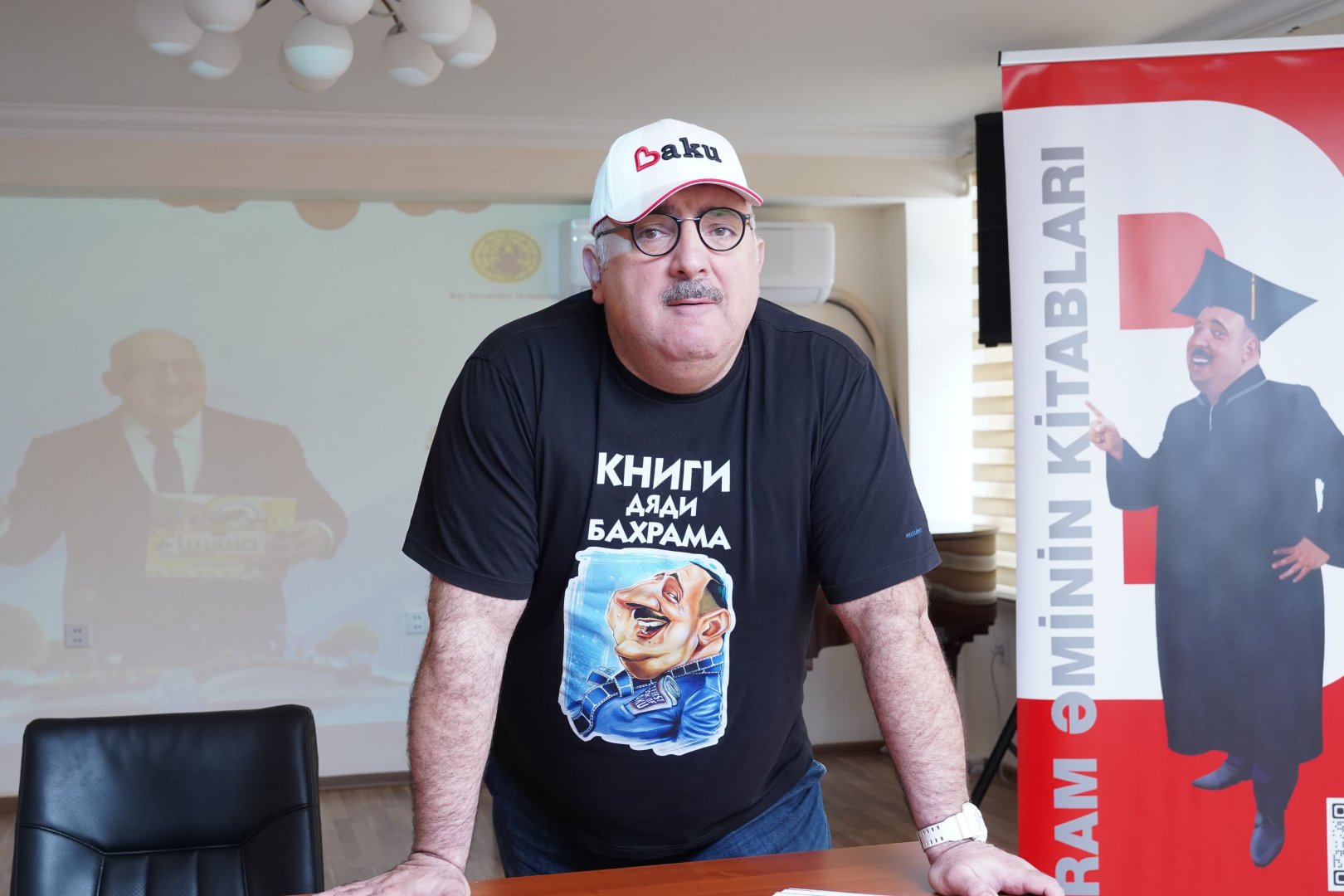 Бахрам Багирзаде - с шутками и доброй мудростью: встреча в Бакинской хореографической академии (ФОТО)