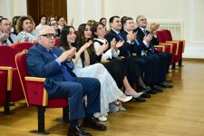 Вице-президент Фонда Гейдара Лейла Алиева приcутствовала на концерте студентов и молодежи в Бакинской музыкальной академии (ФОТО)