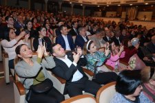 В Баку состоялась премьера спектакля "Минувшие дни" по произведению узбекского классика Абдуллы Кадыри (ФОТО)