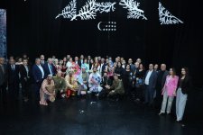 В Баку состоялась премьера спектакля "Минувшие дни" по произведению узбекского классика Абдуллы Кадыри (ФОТО)