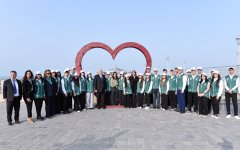 Вице-президент Фонда Гейдара Алиева Лейла Алиева и руководитель Баку Медиа Центра Арзу Алиева приняли участие в акции по посадке деревьев в Сумгайыте (ФОТО)
