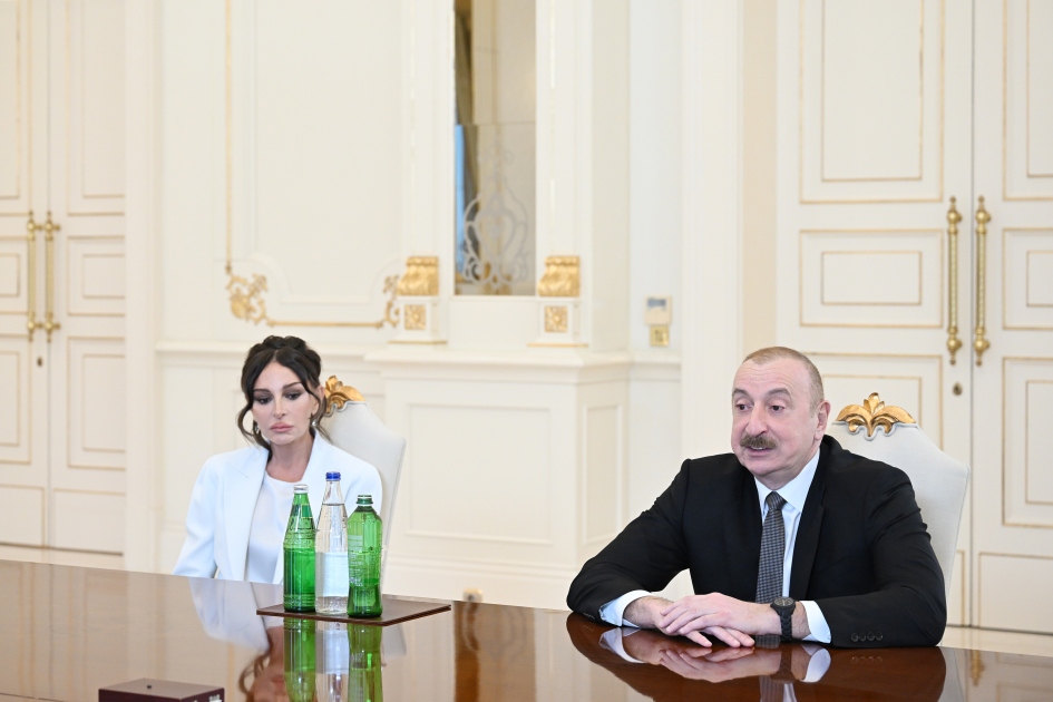 Президент Азербайджана Ильхам Алиев и Первая леди Мехрибан Алиева встретились с Патриархом Московским и всея Руси Кириллом (ФОТО/ВИДЕО)
