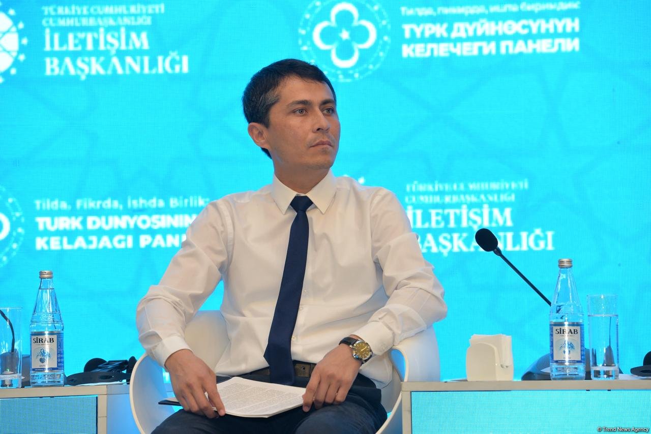 В Баку прошла панельная дискуссия "Единство в языке, мысли, деле: будущее тюркского мира" (ФОТО)