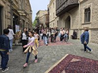 В старинной части Баку открылся Международный фестиваль ковра – путешествие в мир сказки (РЕПОРТАЖ, ФОТО)