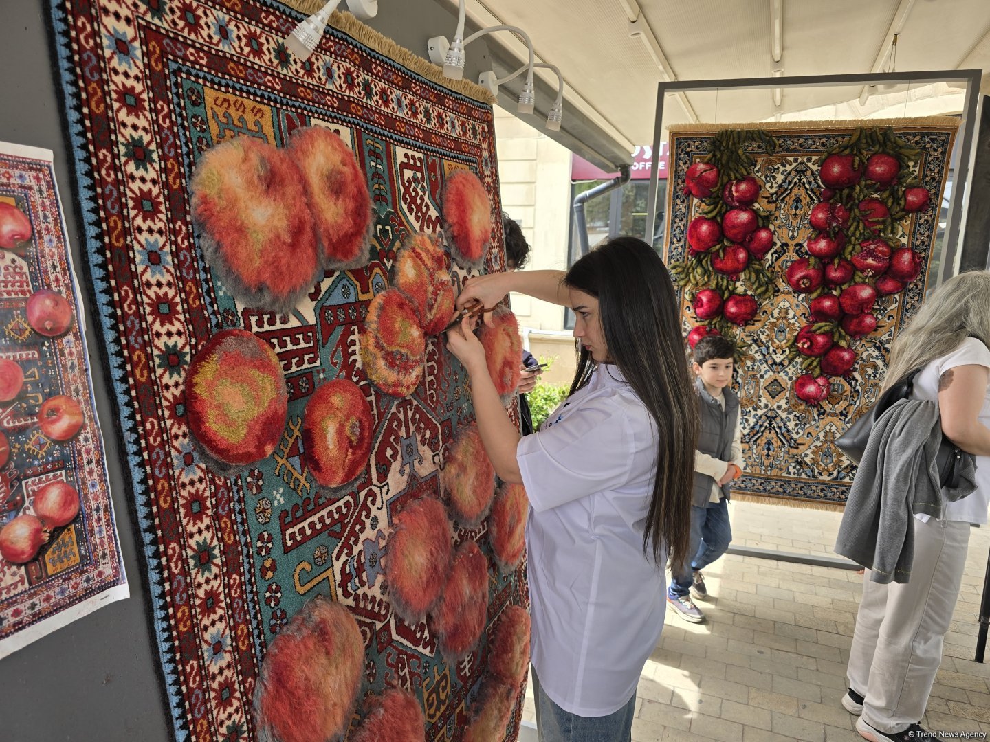 В старинной части Баку открылся Международный фестиваль ковра – путешествие в мир сказки (РЕПОРТАЖ, ФОТО)