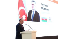 В Баку состоялась международная конференция на тему "Азербайджанская фармацевтическая промышленность: вчера, сегодня, завтра" (ФОТО)