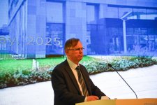В Баку состоялась международная конференция на тему "Азербайджанская фармацевтическая промышленность: вчера, сегодня, завтра" (ФОТО)