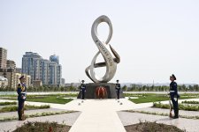 Премьер-министр Республики Беларусь посетил Парк Победы в Баку (ФОТО)