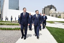 Премьер-министр Республики Беларусь посетил Парк Победы в Баку (ФОТО)