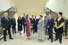 Принцесса Марокко посетила образовательный комплекс номер 132-134 в Баку (ФОТО)