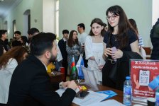 В UNEC состоялась XVI Ярмарка карьеры (ФОТО)