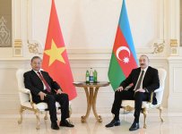 Состоялась встреча между Президентом Ильхамом Алиевым и Генеральным секретарем То Ламом в узком составе (ФОТО/ВИДЕО)