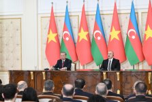 Президент Ильхам Алиев и Генеральный секретарь То Лам выступили с заявлениями для прессы (ФОТО)