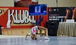 В Баку стартовал "9-й чемпионат страны и первенство Баку" по аэробной гимнастике (ФОТО)