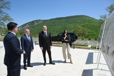 Президент Ильхам Алиев и Первая леди Мехрибан Алиева приняли участие в открытии мечети в селе Дашалты Шушинского района (ФОТО/ВИДЕО)