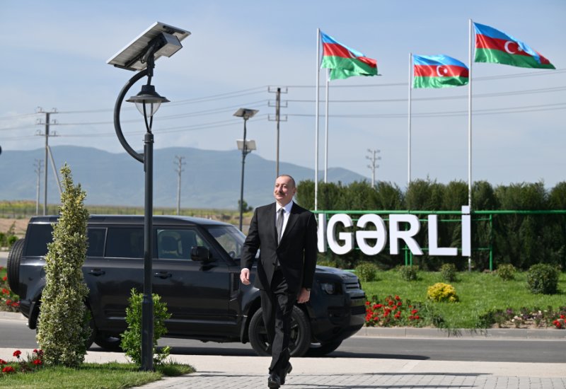 Президент Ильхам Алиев принял участие в открытии первого этапа села Кенгерли Агдамского района (ФОТО)