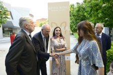 Вице-президент Фонда Гейдара Алиева Лейла Алиева и Арзу Алиева приняли участие в открытии выставки МАМА "Мать-природа" в Риме (ФОТО)