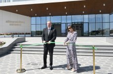 Президент Ильхам Алиев и Первая леди Мехрибан Алиева приняли участие в открытии Агдамского центра мугама (ФОТО/ВИДЕО)