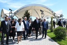 Президент Ильхам Алиев встретился с жителями, переселившимися в село Кенгерли Агдамского района, вручил им ключи от домов (ФОТО/ВИДЕО)