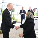 Президент Ильхам Алиев встретился с жителями, переселившимися в село Кенгерли Агдамского района, вручил им ключи от домов (ФОТО/ВИДЕО)
