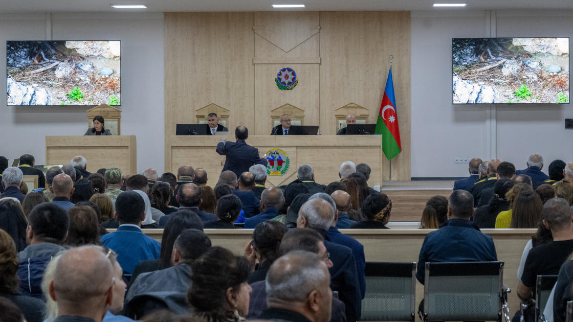 Сегодня продолжился суд над лицами, обвиняемыми в совершении многочисленных преступлений против азербайджанского народа (ФОТО)