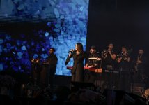 Говорящая со слушателем языком сердца! Машина времени Севды Алекперзаде от 90-х до современности (ФОТО)
