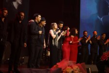Говорящая со слушателем языком сердца! Машина времени Севды Алекперзаде от 90-х до современности (ФОТО)