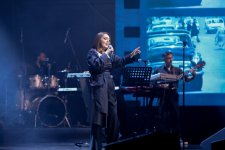 Говорящая со слушателем языком сердца! Машина времени Севды Алекперзаде от 90-х до современности (ФОТО)