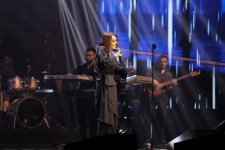 Говорящая со слушателем языком сердца! Машина времени Севды Алекперзаде от 90-х до современности (ФОТО)