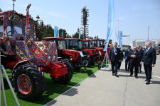 Президент Ильхам Алиев ознакомился с выставками InterFood Azerbaijan и Caspian Agro (ФОТО)