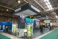 Президент Ильхам Алиев ознакомился с выставками InterFood Azerbaijan и Caspian Agro (ФОТО)