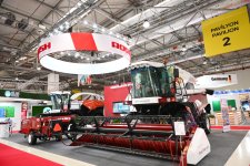 Президент Ильхам Алиев ознакомился с выставками InterFood Azerbaijan и Caspian Agro (ФОТО)