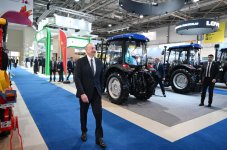 Президент Ильхам Алиев ознакомился с выставками InterFood Azerbaijan и Caspian Agro (ФОТО)
